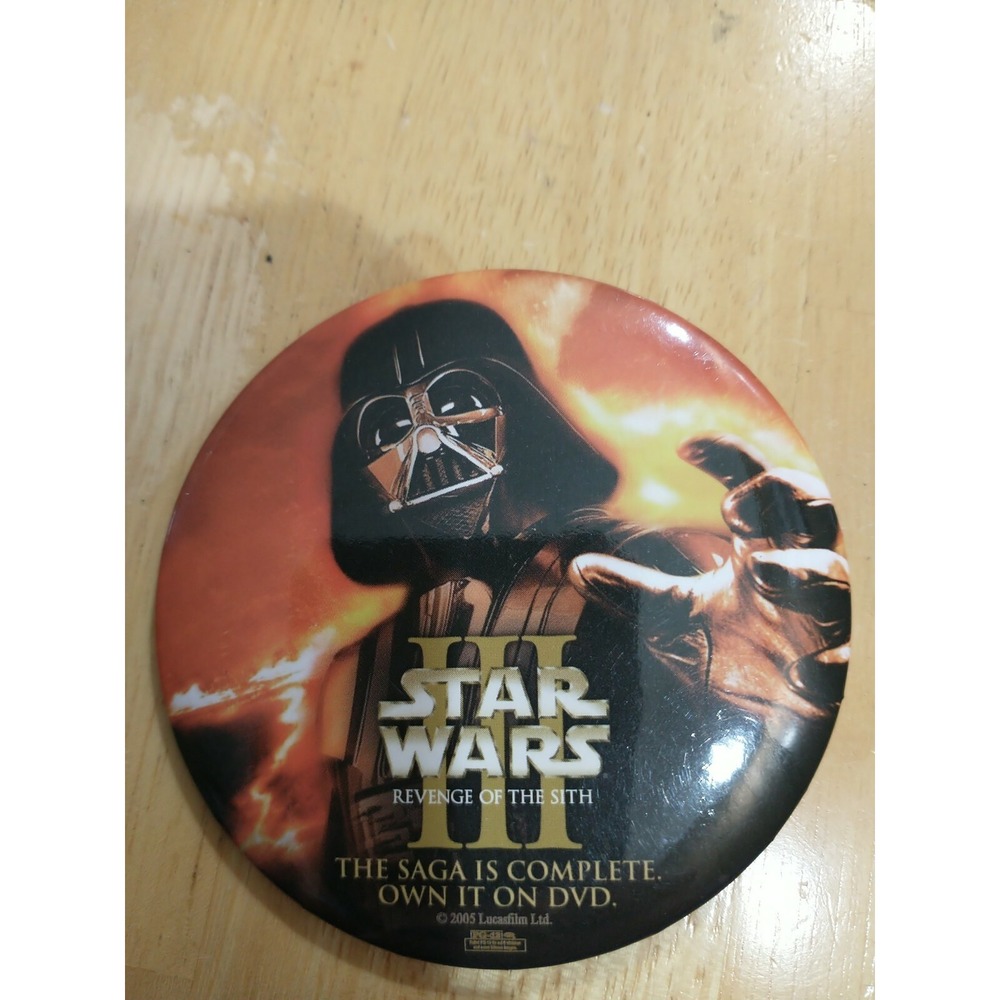 Star Wars III Revenge of the Sith Darth Vader DVD Promo Movie Button Pin 2005